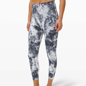 Lululemon Wunder Under High-Rise Tight 25" *Luxtreme Size 6
